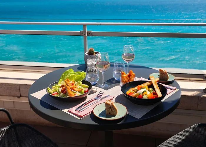 Le Meridien Hotel 4*