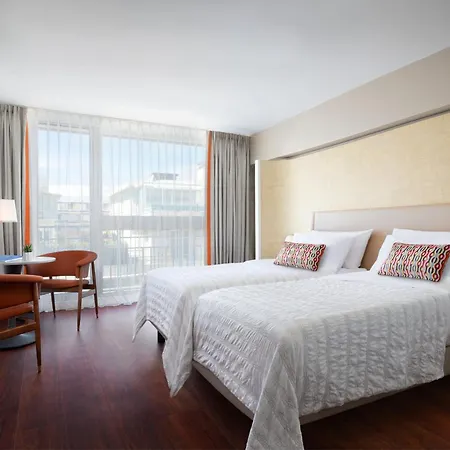 Le Meridien Szálloda