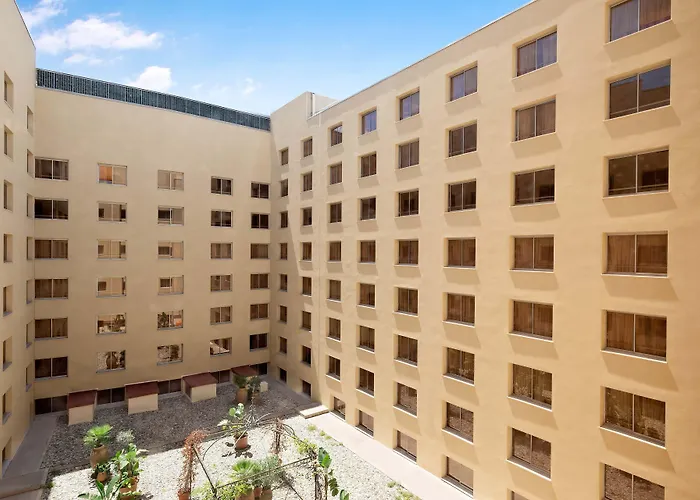 Le Meridien מלון