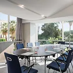 Le Meridien מלון