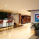 Le Meridien מלון 4*